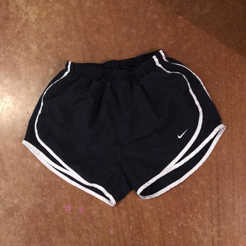 Navy blue nike tempo running short